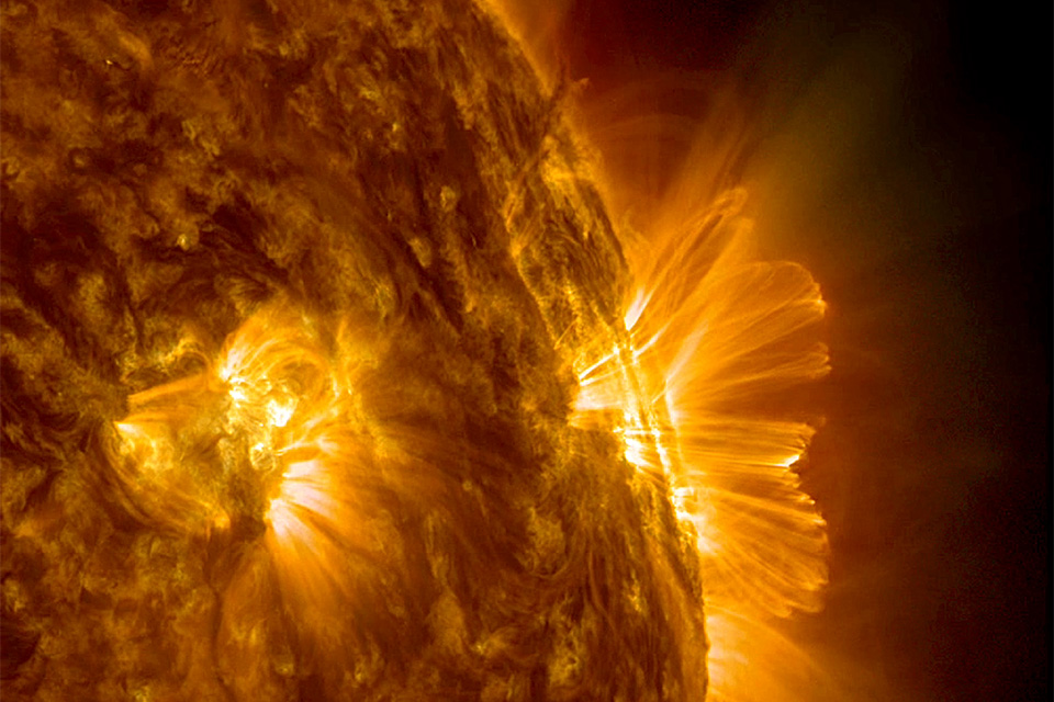 ©Solar Dynamics Observatory, NASA: Plasma-Ausstoß während einer Sonneneruption.